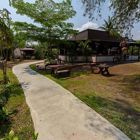 Cowboy Farm Resort Pattaya Ban Huai Yai Exterior foto