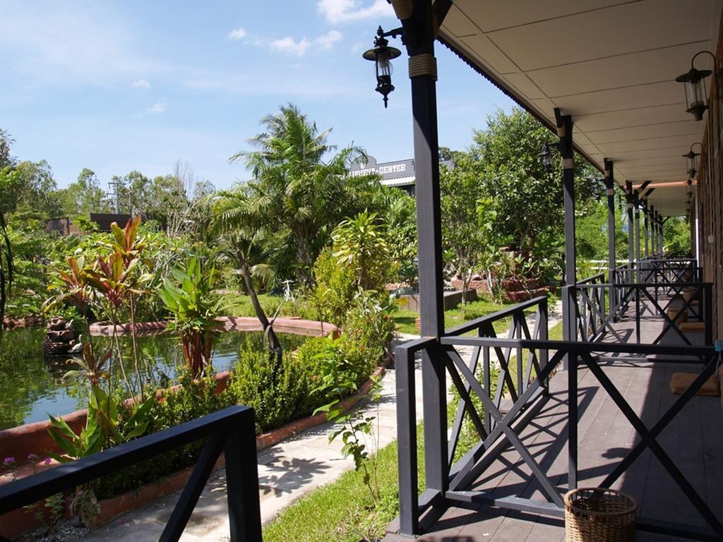 Cowboy Farm Resort Pattaya Ban Huai Yai Exterior foto